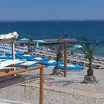 Pensjonat у моря, By The Sea *