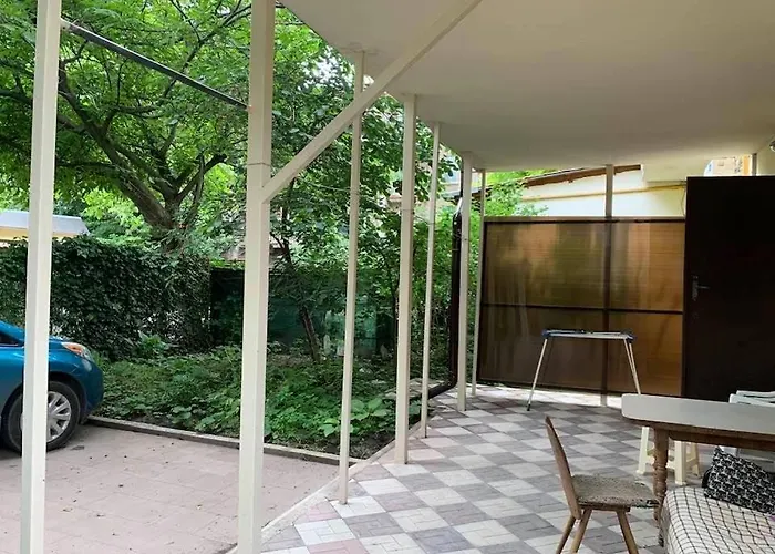 בית הארחה у моря, By The Sea אודסה