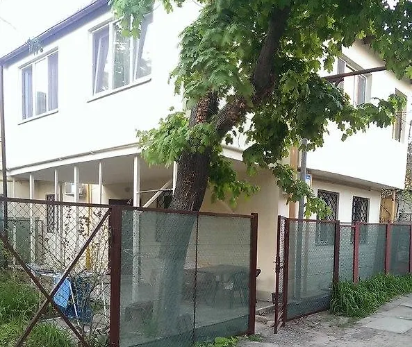 у моря, By The Sea Konukevi *